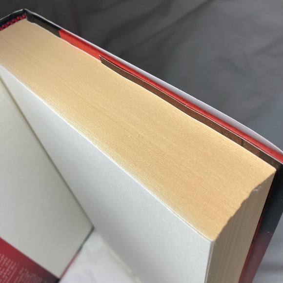 Shadow of the Fox by Julie Kagawa - Picture 2 of 3